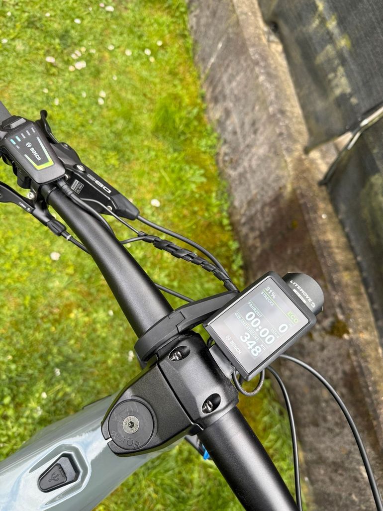 Brugt FOCUS THRON² 6.8 EQP 2024 Mountainbike — billede 10 af 16