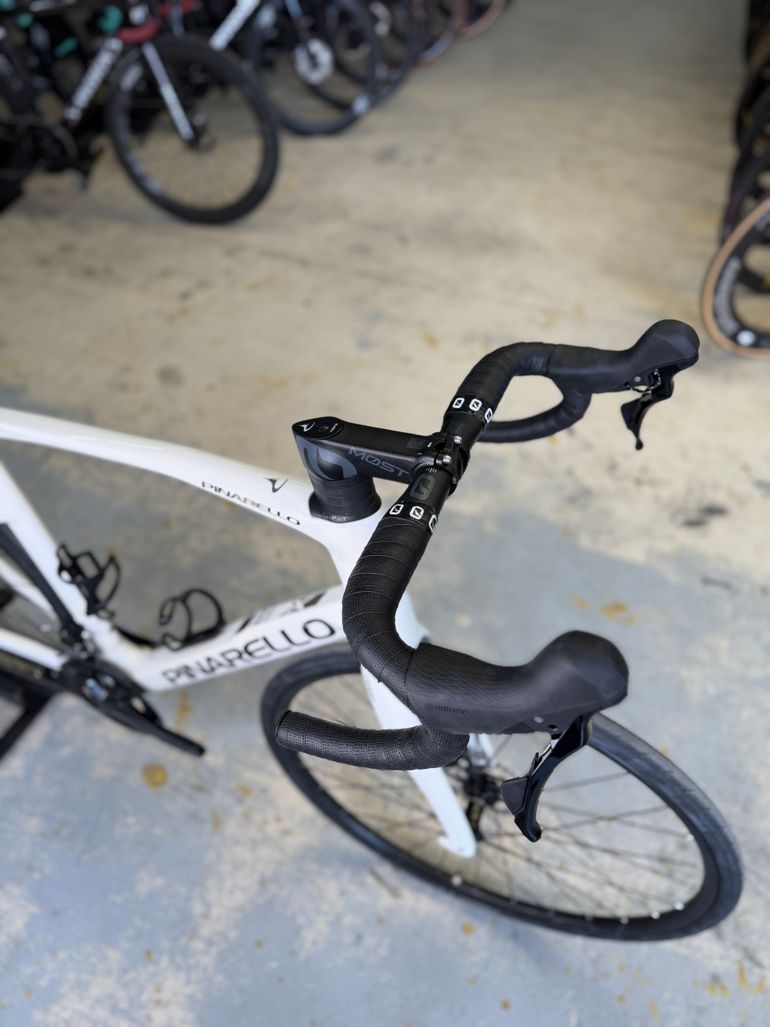 Gebrauchtes Pinarello X1 2024 Road & Gravel, Weiß — Bild 5 von 24