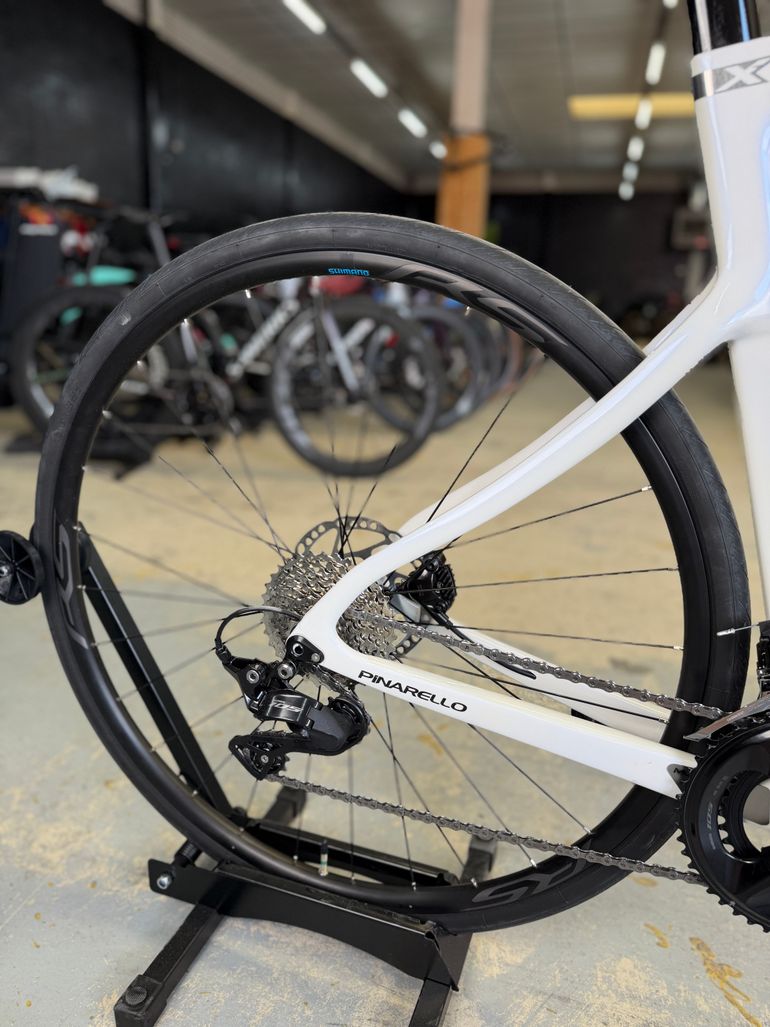 Gebrauchtes Pinarello X1 2024 Road & Gravel, Weiß — Bild 10 von 24