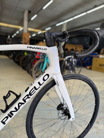Gebrauchtes Pinarello X1 2024 Road & Gravel, Weiß — Bild 7 von 24