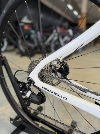 Gebrauchtes Pinarello X1 2024 Road & Gravel, Weiß — Bild 11 von 24
