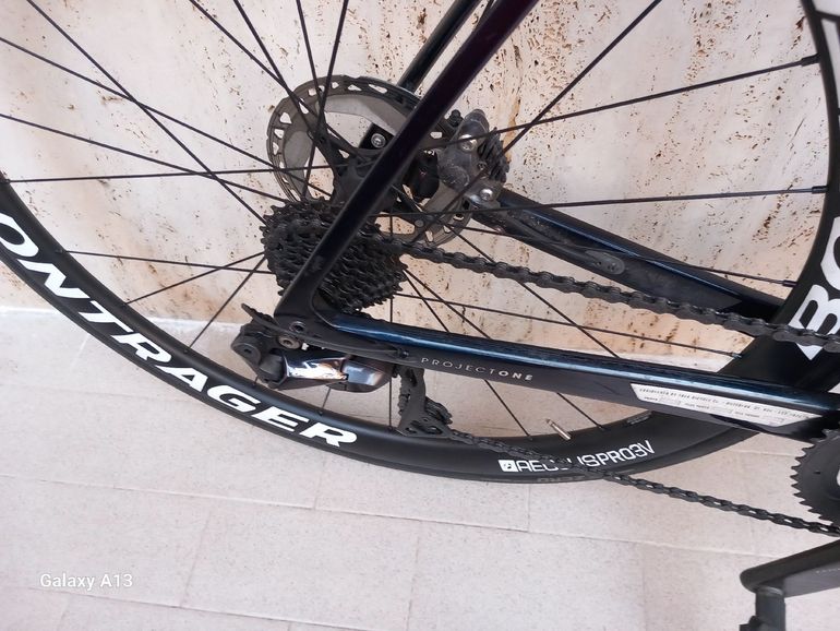 Gebrauchtes Trek Domane+ LT Gen 2 2022 2022 Road & Gravel, Rot — Bild 4 von 11