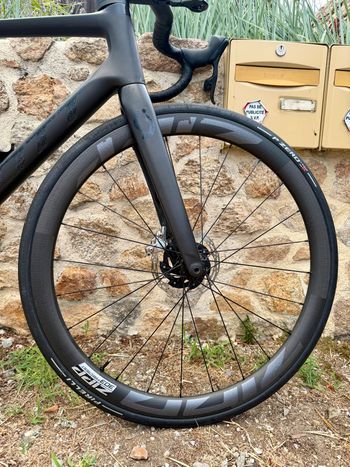 Scott Addict SRAM Red eTap AXS 2022 Road & Gravel d'occasion — image 4 sur 5