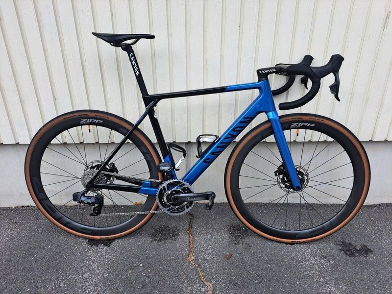 Brugt Canyon Ultimate SRAM Force eTap AXS 2023 Road & Gravel