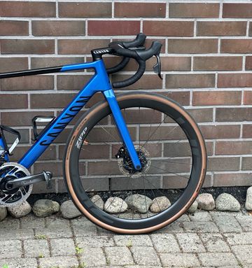 Gebrauchtes Canyon Ultimate SRAM Force eTap AXS 2023 Road & Gravel, Blau — Bild 4 von 5