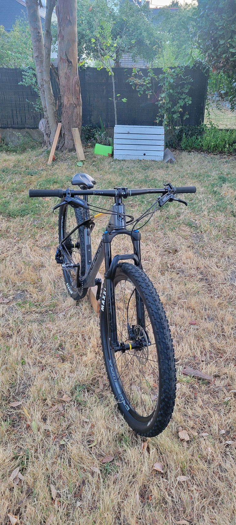 Brugt Mondraker CHRONO CARBON DC R 2024 2024 Mountainbike — billede 2 af 8