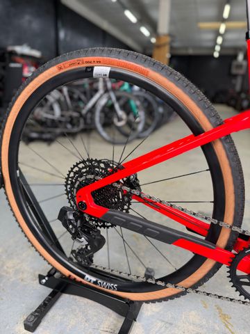 Used BMC URS TWO AXS 2024 Road & Gravel, Red — image 10 of 21