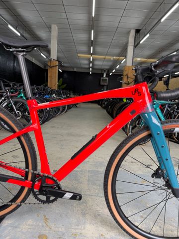 Used BMC URS TWO AXS 2024 Road & Gravel, Red — image 13 of 21