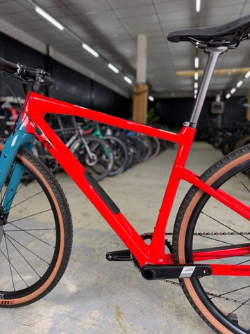 Used BMC URS TWO AXS 2024 Road & Gravel, Red — image 20 of 21