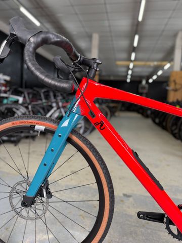 Used BMC URS TWO AXS 2024 Road & Gravel, Red — image 18 of 21