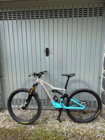 Orbea RISE H15 2022 2022 MTB usato
