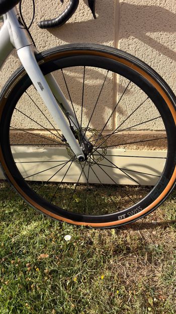 Used Cannondale Caad Shimano 105 Di2 2022 Road & Gravel, Light Gray — image 8 of 13