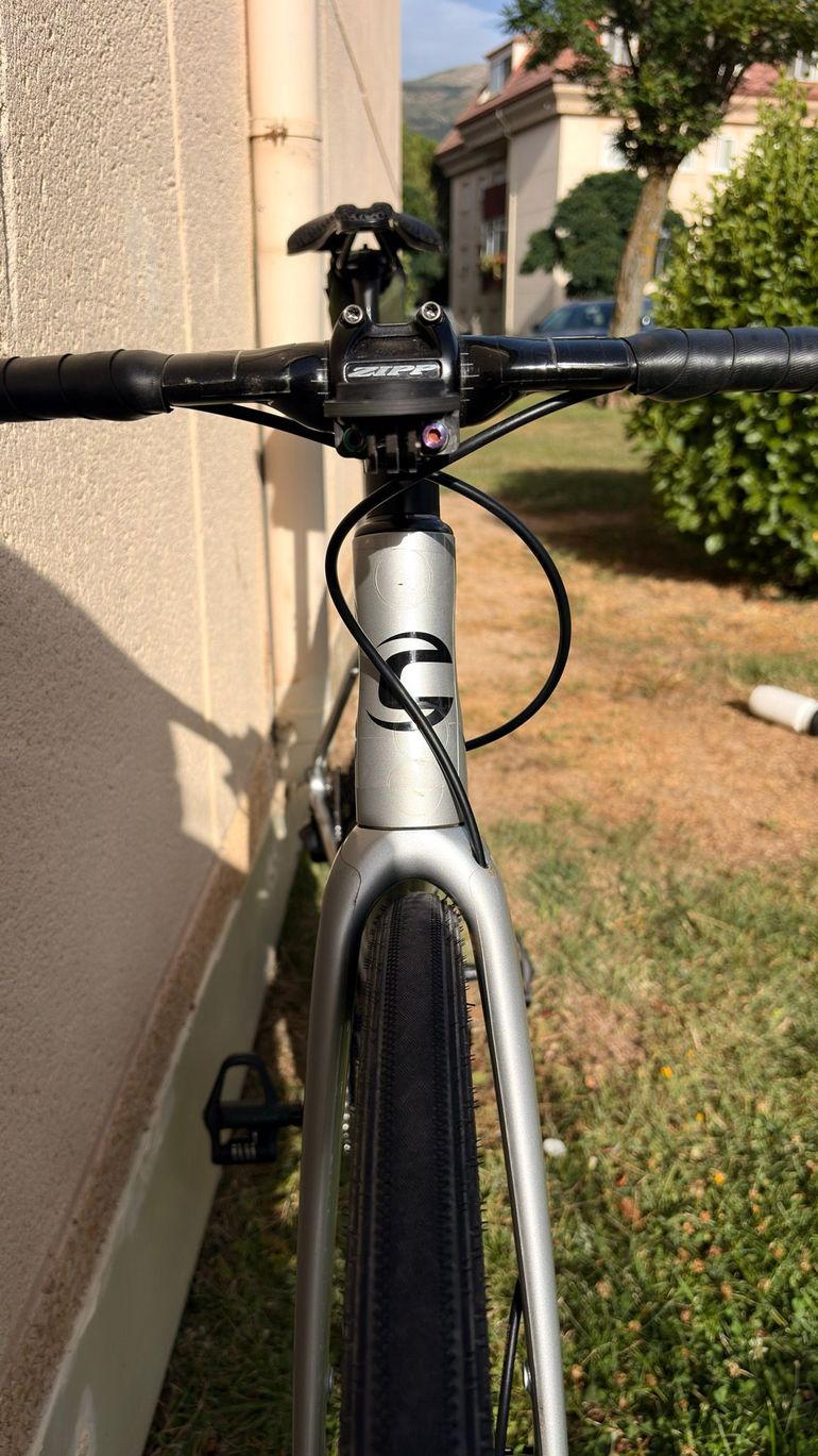 Used Cannondale Caad Shimano 105 Di2 2022 Road & Gravel, Light Gray — image 12 of 13