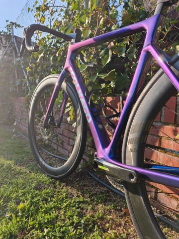 Colnago V4RS RVBU Frameset 2025 Road & Gravel de segunda mano, Azul — imagen 2 de 10