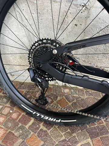 Brugt Fantic XTF 1.5 Race Y 2026 2026 Mountainbike — billede 3 af 5