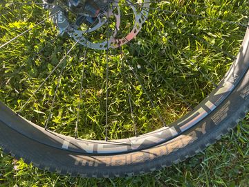 Używany Propain Tyee CF 29, L 2022 Mountainbike — zdjęcie 2 z 16