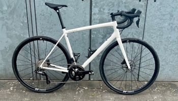 Brugt Specialized Aethos Comp - Shimano 105 Di2 2025 2025 Road & Gravel