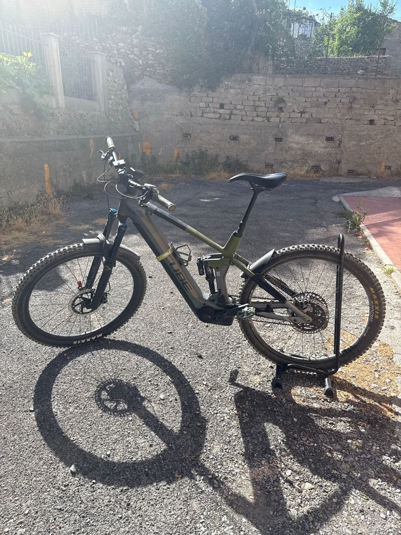Używany CUBE STEREO HYBRID 140 HPC, TM 750 2023 2023 MTB