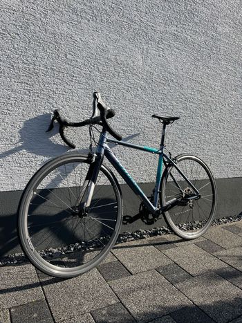 Willier Custom Shimano Tiagra 2022 Road & Gravel usato, Grigio chiaro — immagine 2 di 4
