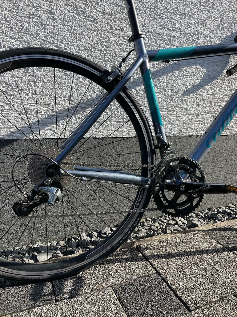 Willier Custom Shimano Tiagra 2022 Road & Gravel usato, Grigio chiaro — immagine 3 di 4