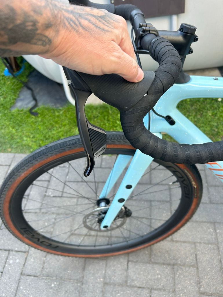 Specialized Diverge Expert 2022 2022 Road & Gravel d'occasion — image 41 sur 41