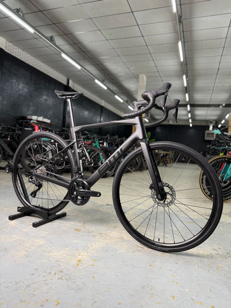 Used BMC Roadmachine TWO 2026 2026 Road & Gravel, Light Gray — image 2 of 22