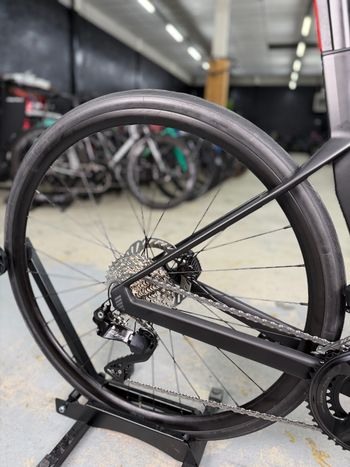 Used BMC Roadmachine TWO 2026 2026 Road & Gravel, Light Gray — image 8 of 22