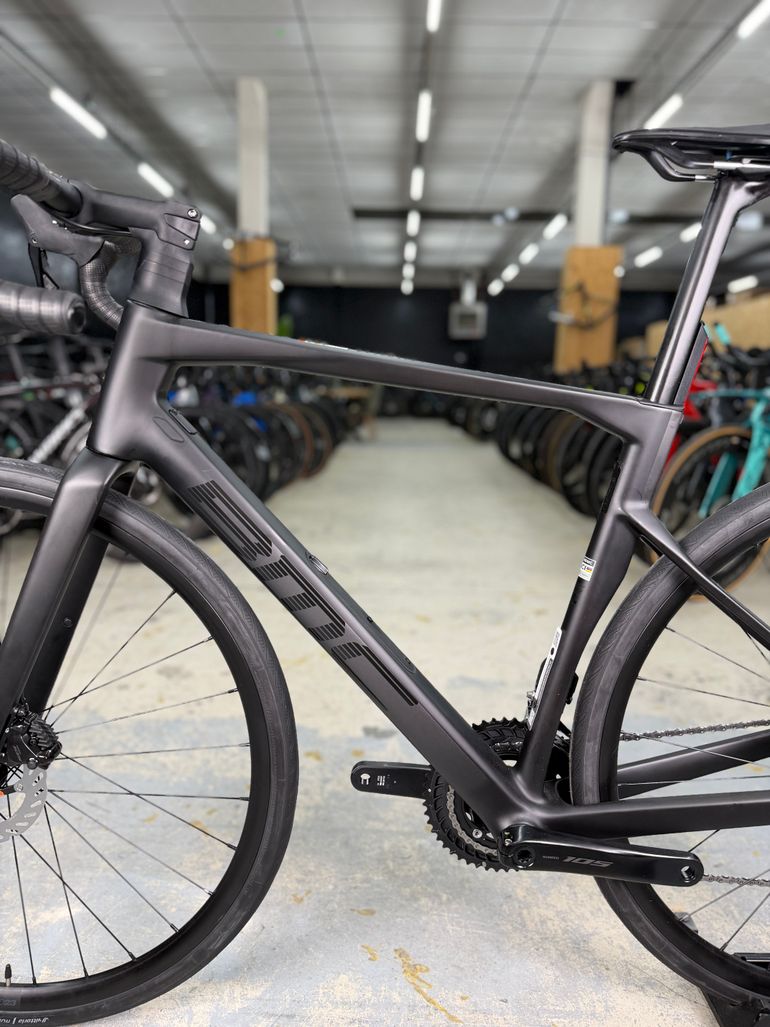 Used BMC Roadmachine TWO 2026 2026 Road & Gravel, Light Gray — image 20 of 22