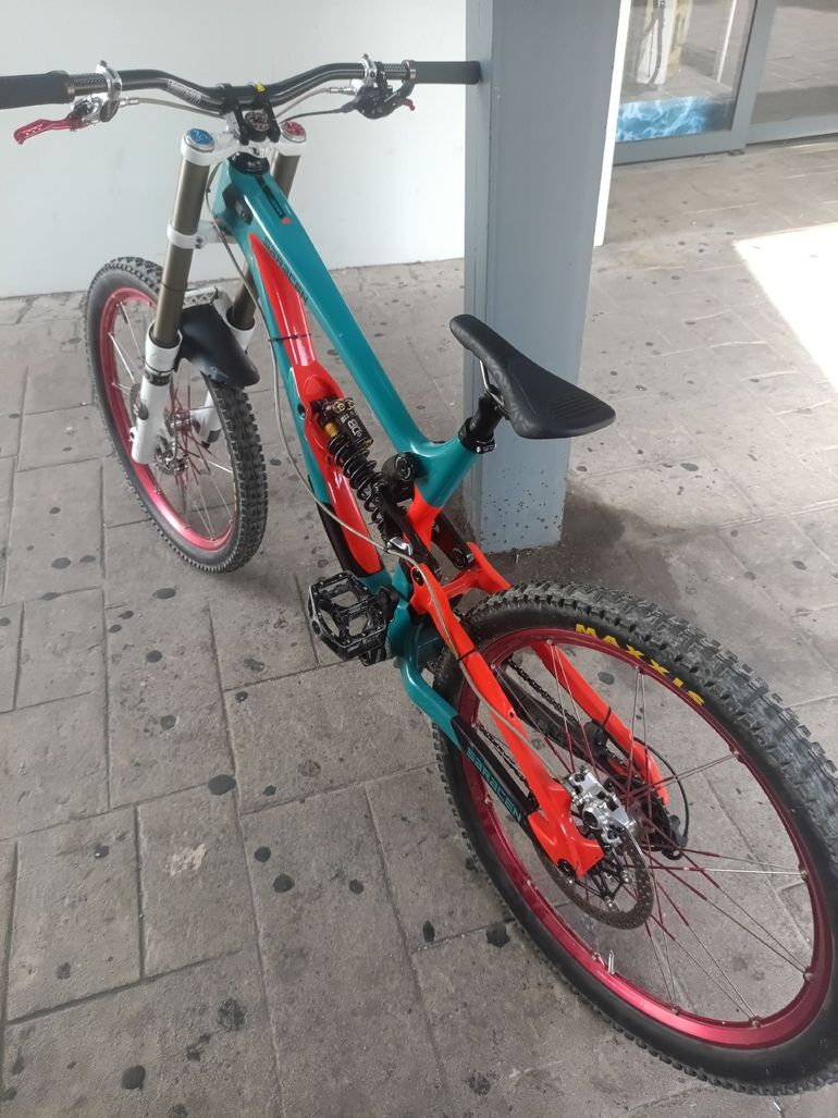 Saracen Myst SRAM GX 2018 Mountainbike d'occasion — image 2 sur 4