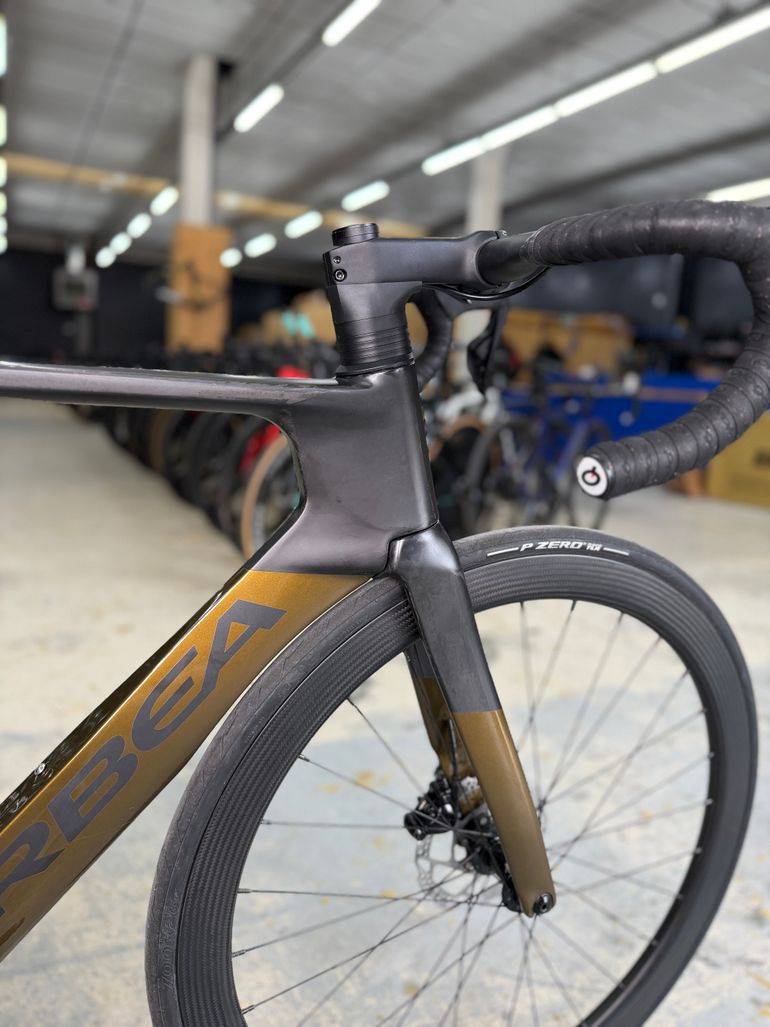 Brugt Orbea ORCA AERO M30iLTD 2024 2024 Road & Gravel — billede 7 af 24