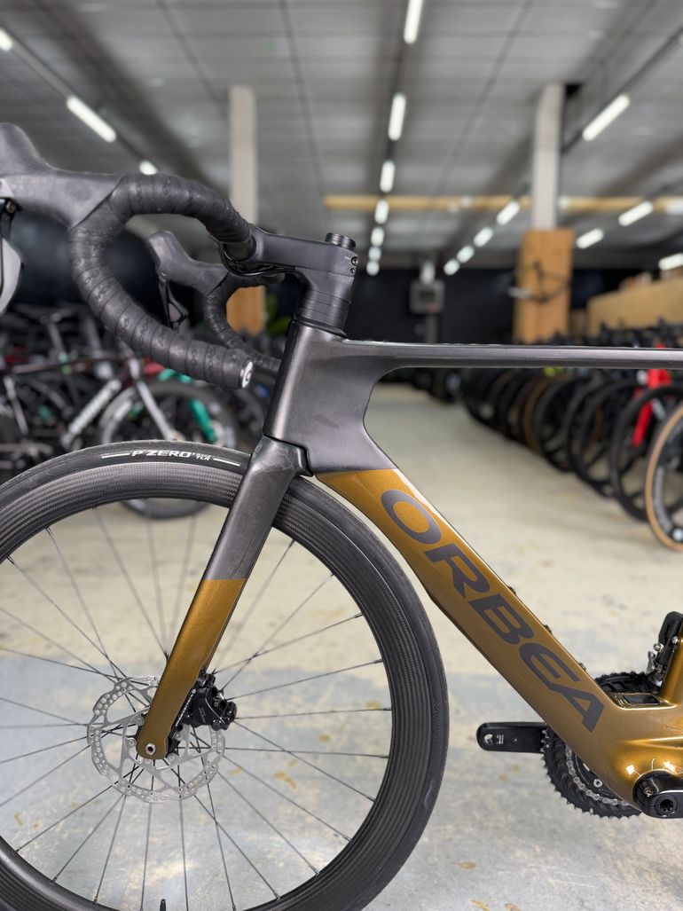 Brugt Orbea ORCA AERO M30iLTD 2024 2024 Road & Gravel — billede 20 af 24