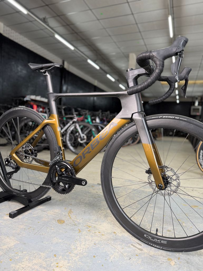 Brugt Orbea ORCA AERO M30iLTD 2024 2024 Road & Gravel — billede 3 af 24