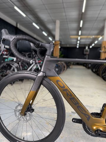 Brugt Orbea ORCA AERO M30iLTD 2024 2024 Road & Gravel — billede 21 af 24