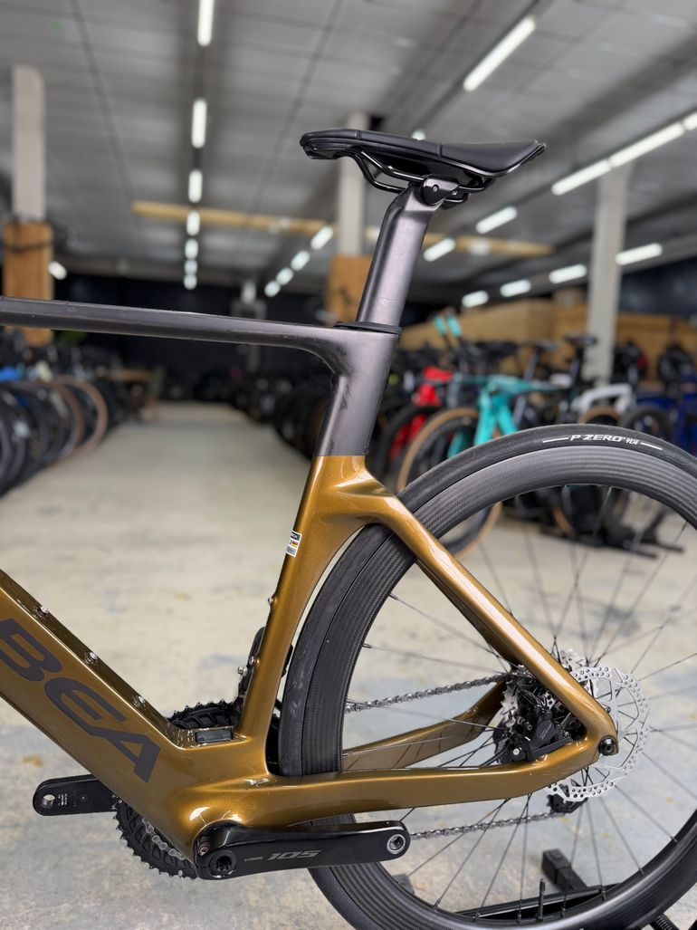 Brugt Orbea ORCA AERO M30iLTD 2024 2024 Road & Gravel — billede 22 af 24