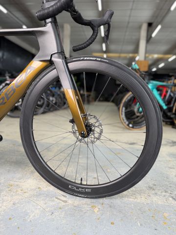 Brugt Orbea ORCA AERO M30iLTD 2024 2024 Road & Gravel — billede 4 af 24