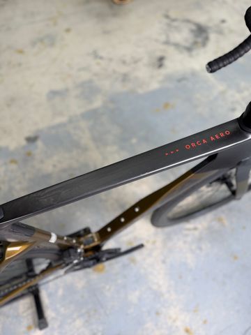 Brugt Orbea ORCA AERO M30iLTD 2024 2024 Road & Gravel — billede 15 af 24