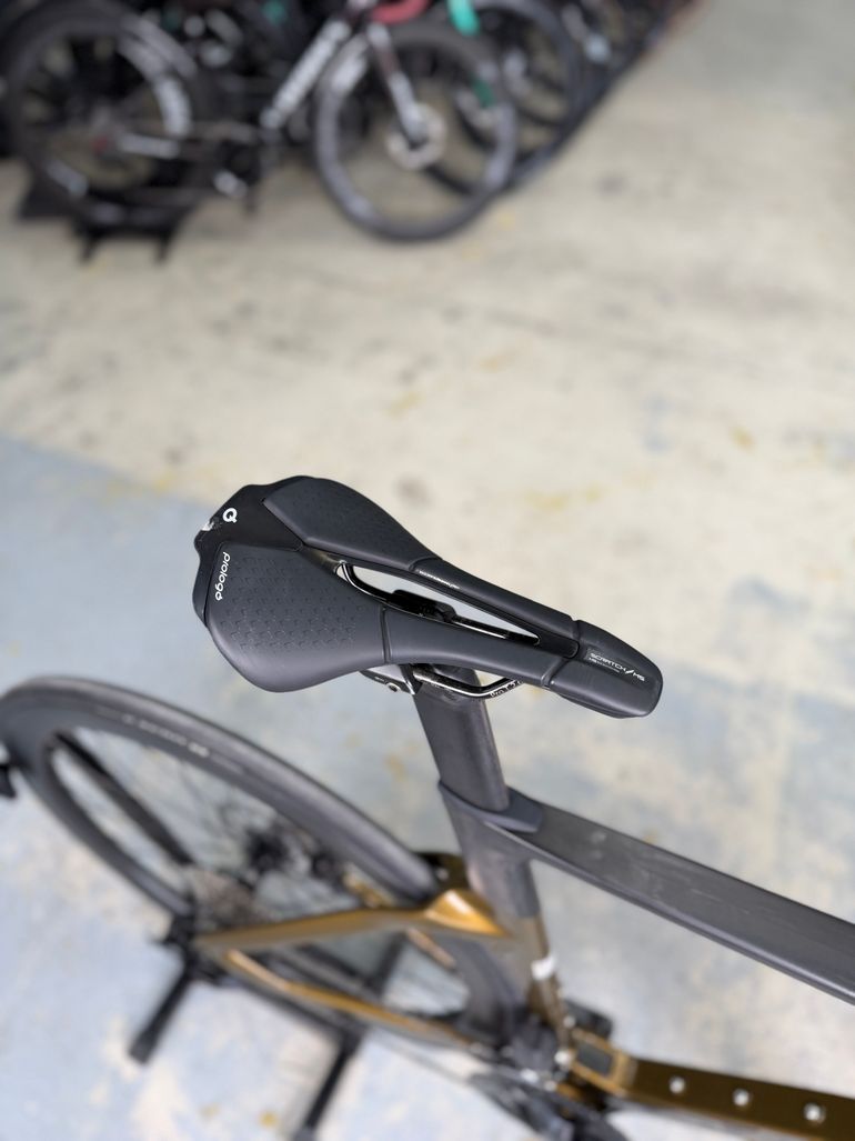 Brugt Orbea ORCA AERO M30iLTD 2024 2024 Road & Gravel — billede 16 af 24