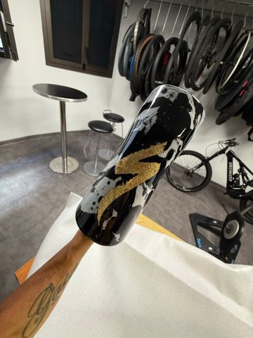 Used Specialized Tarmac SRAM Red eTap 2024 Road & Gravel, Black — image 5 of 7