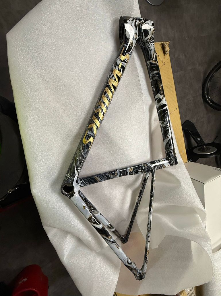 Used Specialized Tarmac SRAM Red eTap 2024 Road & Gravel, Black — image 7 of 7