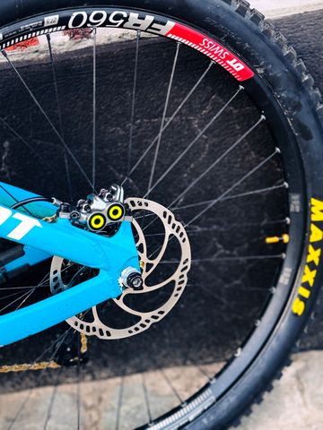 Used Giant Glory SRAM X01 DH 2017 Mountainbike, Blue — image 3 of 5
