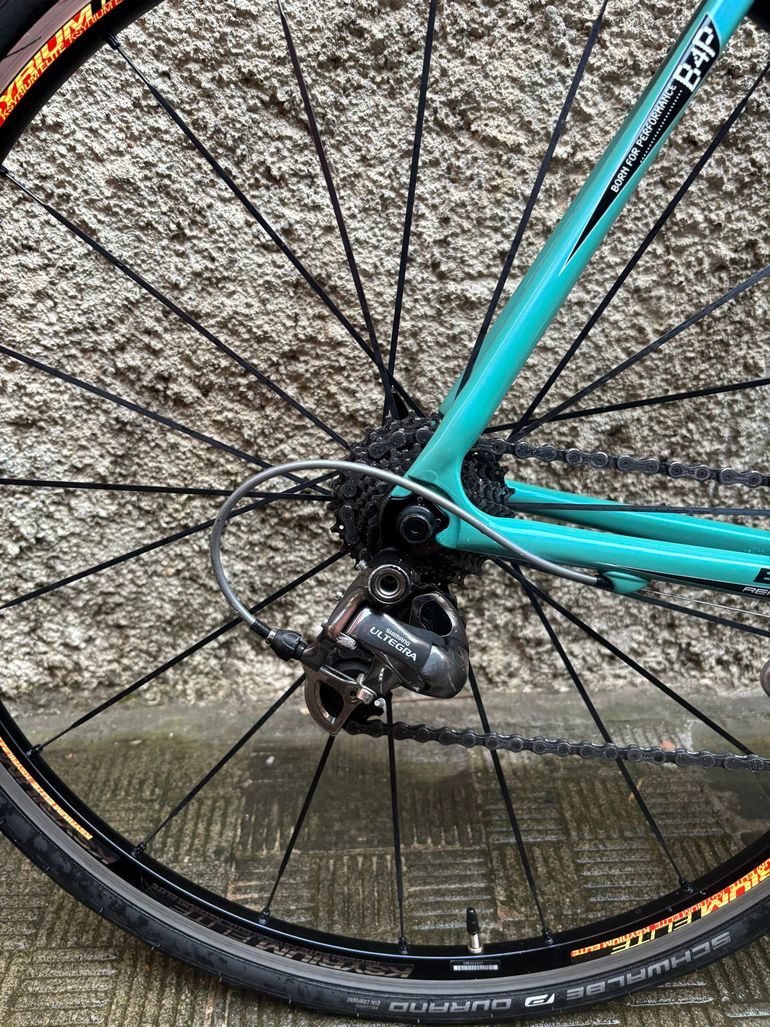 Used Bianchi 928 Shimano Ultegra 2008 Road & Gravel, Green — image 7 of 8