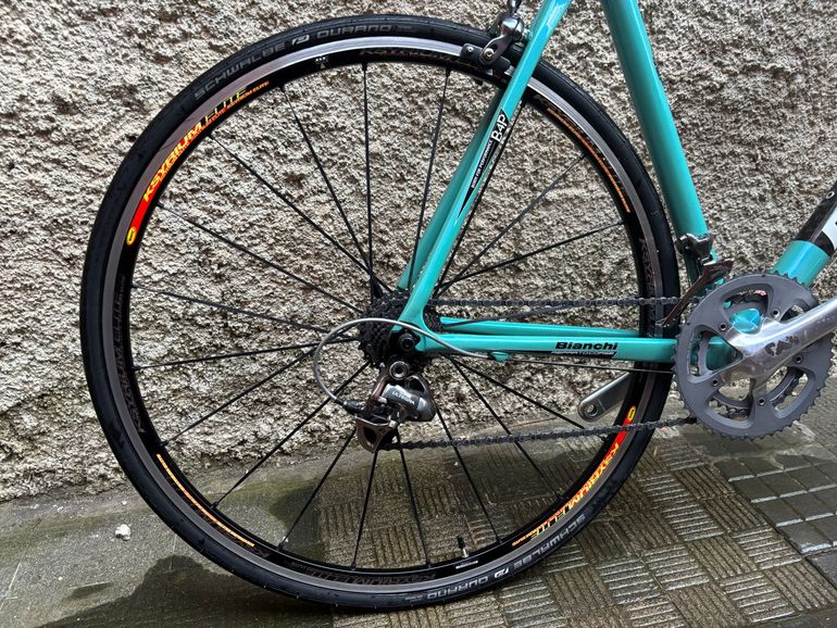 Used Bianchi 928 Shimano Ultegra 2008 Road & Gravel, Green — image 3 of 8