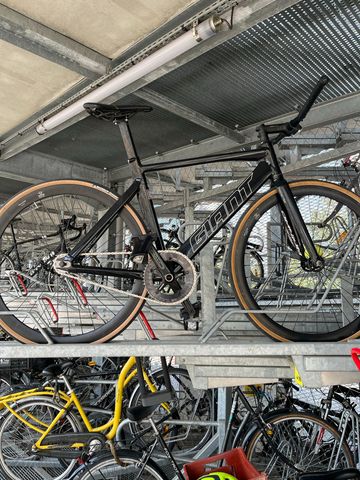 Used Giant Omnium 2017 2017 Road & Gravel, Black — image 3 of 3