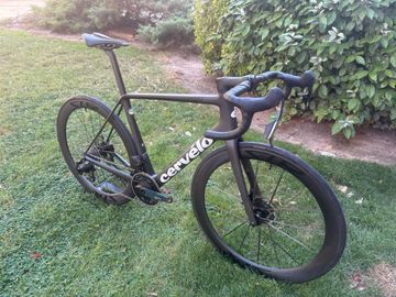 Używany Cervélo R5 Force AXS 2024 2024 Road & Gravel — zdjęcie 2 z 8