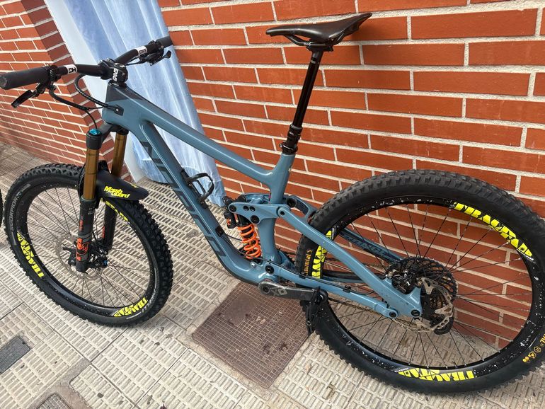 Norco Range C1 27.5 2020 2020 Mountainbike de segunda mano, Azul — imagen 6 de 7
