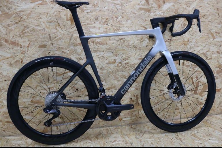 Used Cannondale SuperSix EVO Shimano Ultegra Di2 2025 Road & Gravel, Black — image 2 of 3