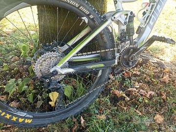 Použité Giant Trance 2 2017 2017 Mountainbike — obrázek 3 z 7