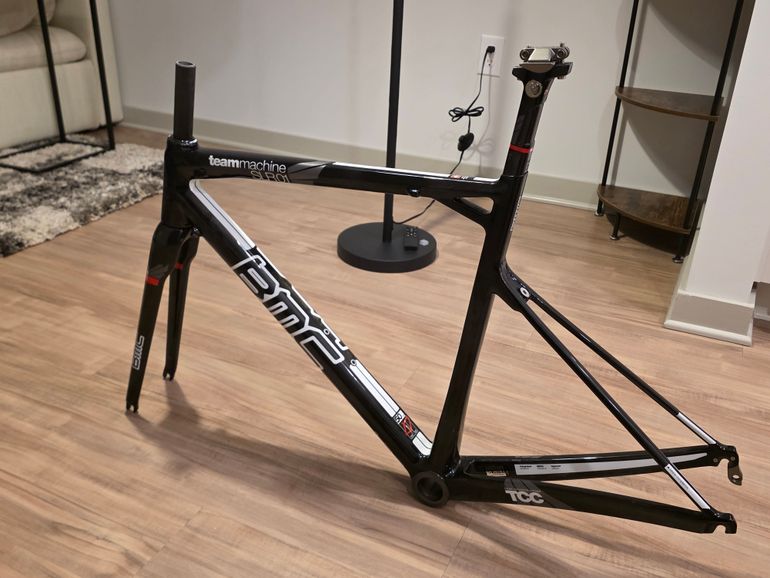 Used BMC Teammachine SLR01 2011 Frameset 2011 Road & Gravel, Black — image 2 of 7