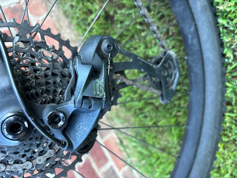 Used Specialized Chisel Comp EVO 2025 2025 Mountainbike, Black, 29 — image 3 of 4