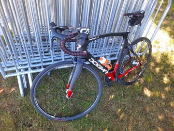 Brugt Pinarello F12 Team Ineos 2020 Road & Gravel — billede 2 af 4